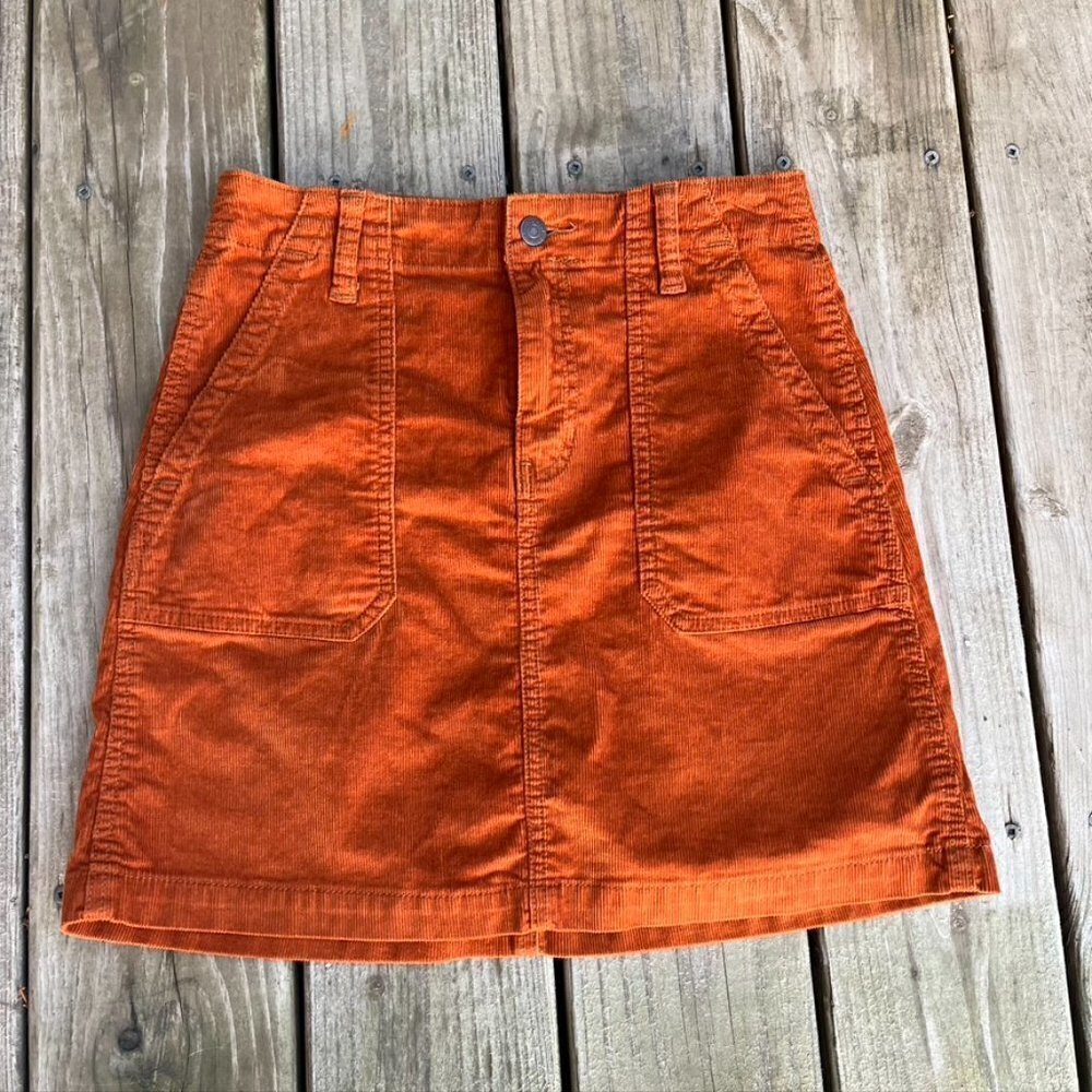 Old Navy Skirt -Terracota Color Burnt Orange A Line size 0 corduroy